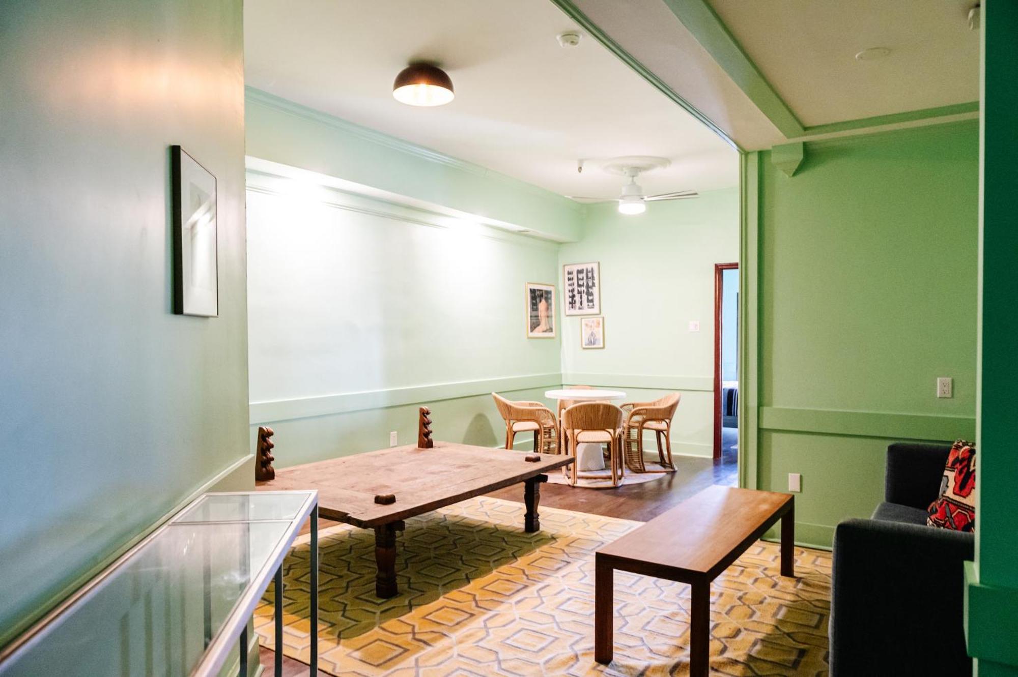 Hotel The Frenchmen New Orleans By Kasa Exterior foto