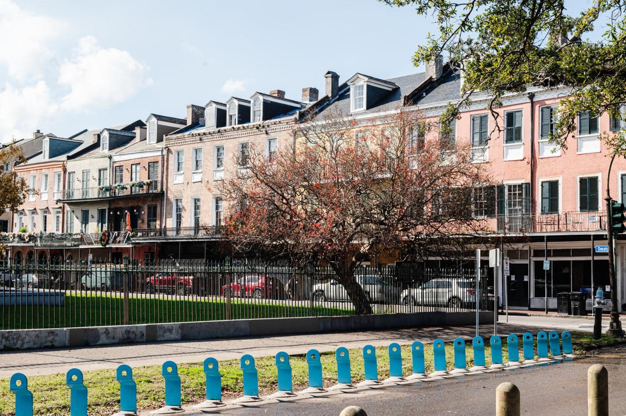 Hotel The Frenchmen New Orleans By Kasa Exterior foto