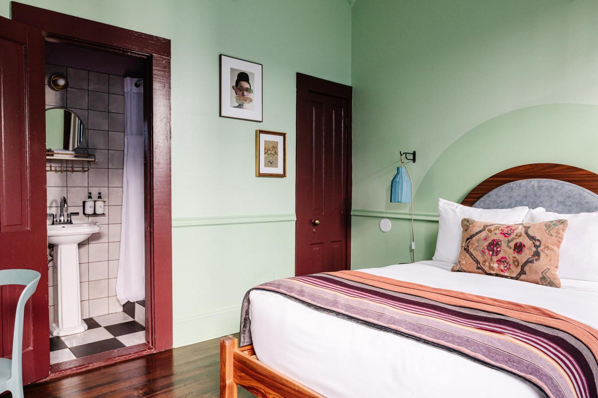 Hotel The Frenchmen New Orleans By Kasa Exterior foto
